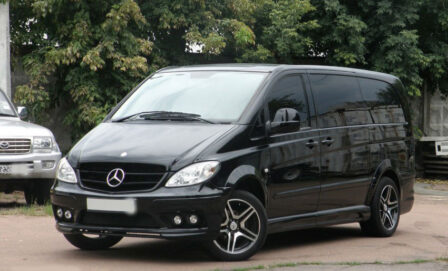 Микроавтобус Mercedes-Benz Vito